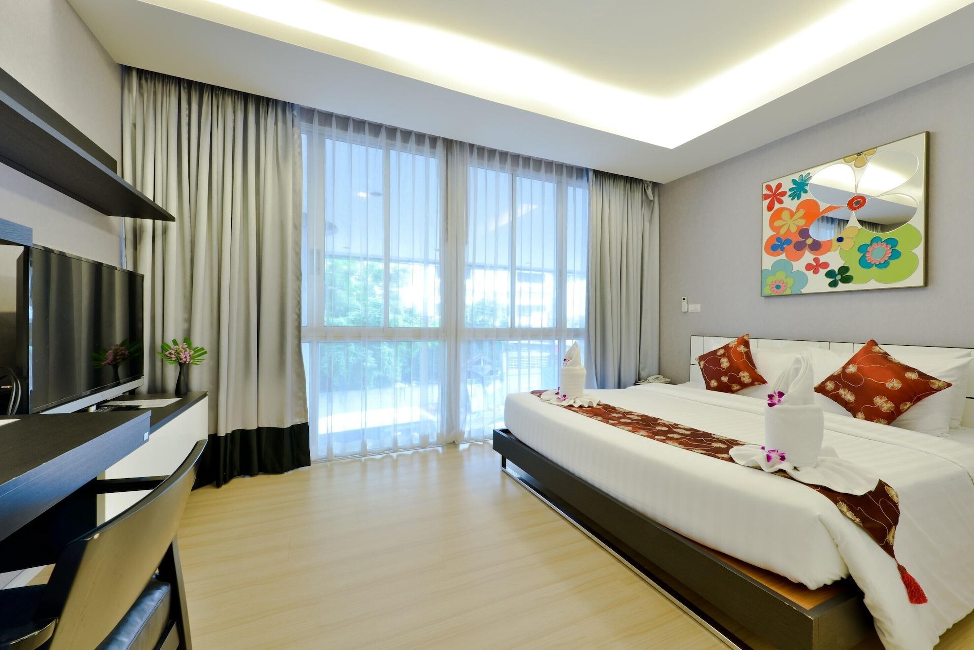 Icheck Inn Skyy Sukhumvit 1 Bangkok Bagian luar foto