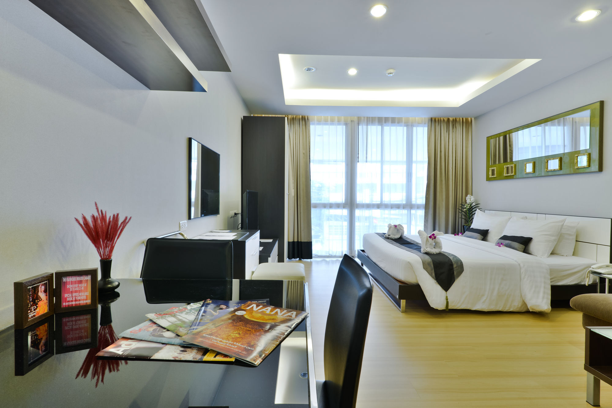 Icheck Inn Skyy Sukhumvit 1 Bangkok Bagian luar foto