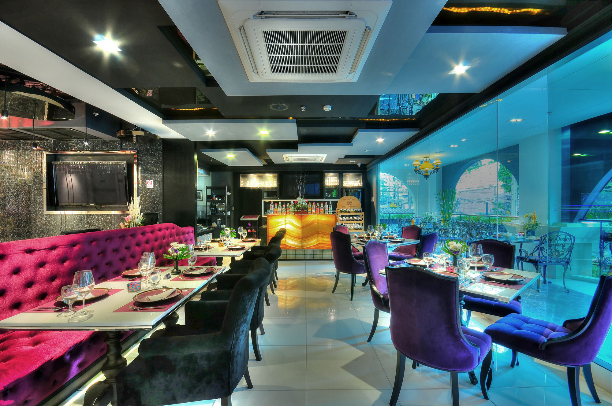 Icheck Inn Skyy Sukhumvit 1 Bangkok Bagian luar foto